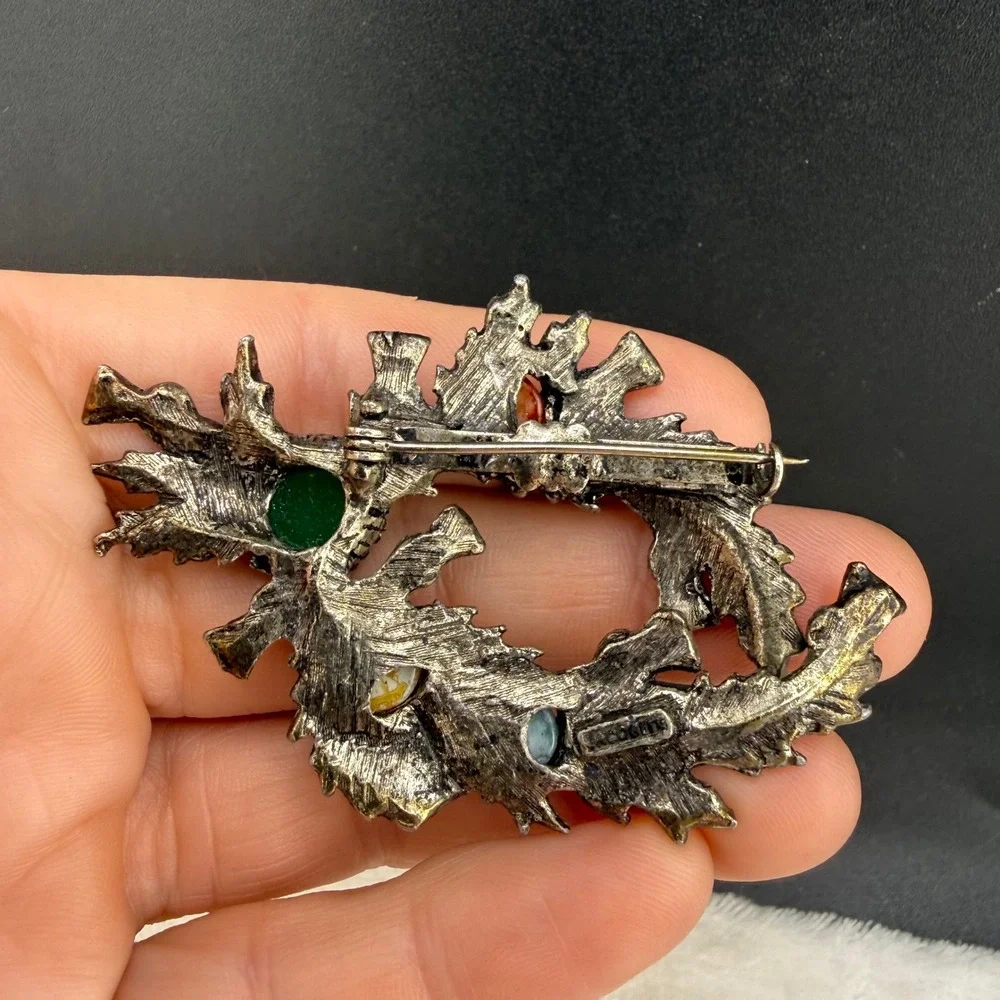 Vintage Jacobite Brooch Silver Tone Scottish Thistle Wreath Multicolor Stone